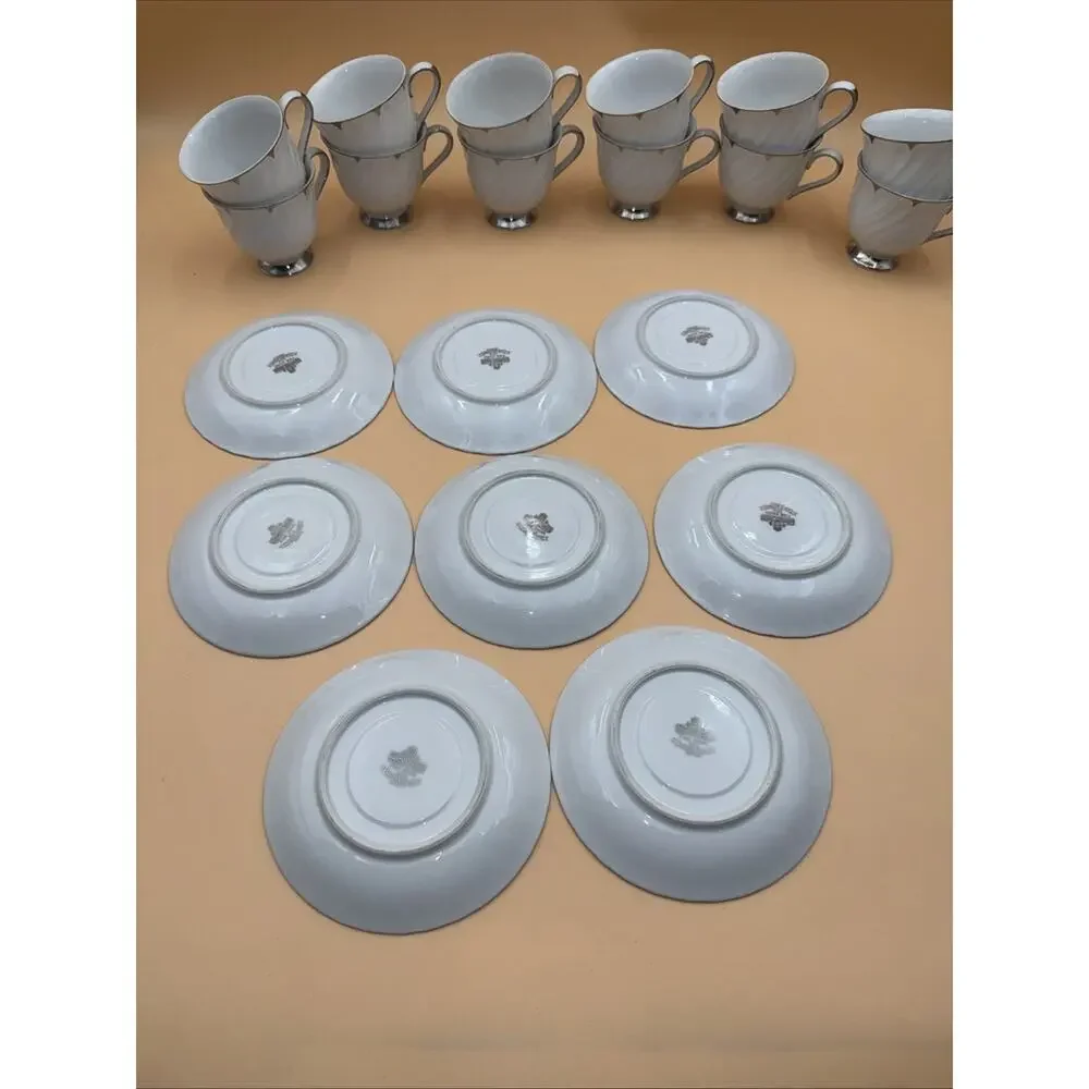 20 Piece Vintage Footed Cups And Saucers Harmony House Heirloom Fine China #351